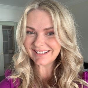 Meet your Posher, Paula